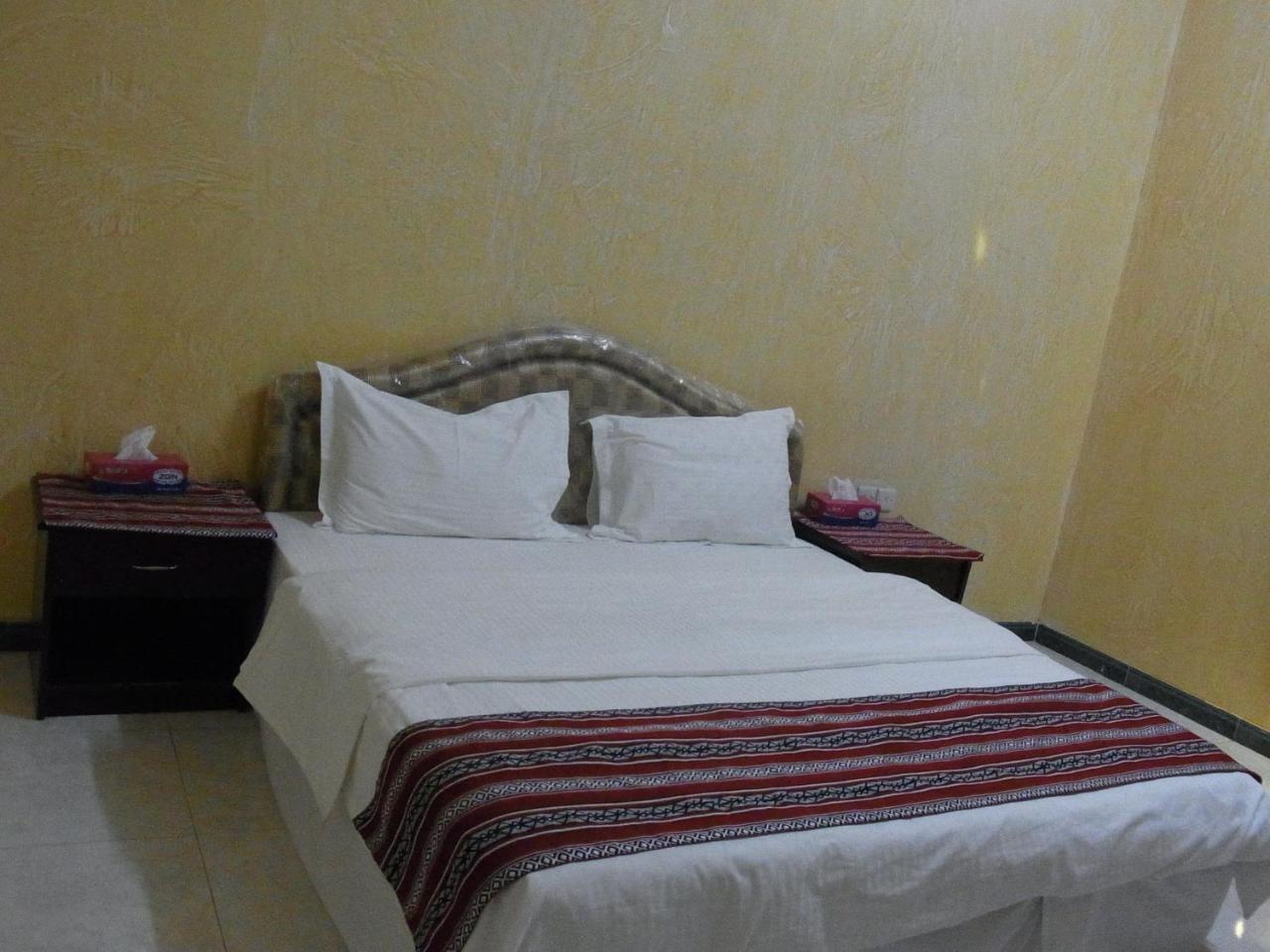 Al Ghazlan Sinaw Hotel *